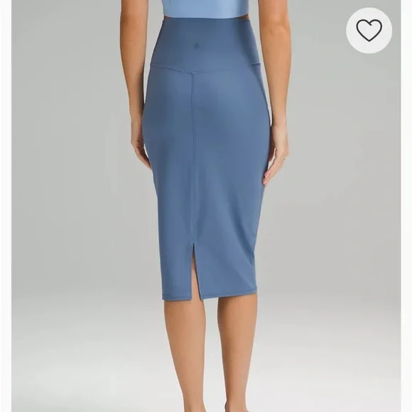 Lululemon NuLu Slim Fit High Rise Skirt -‎ New